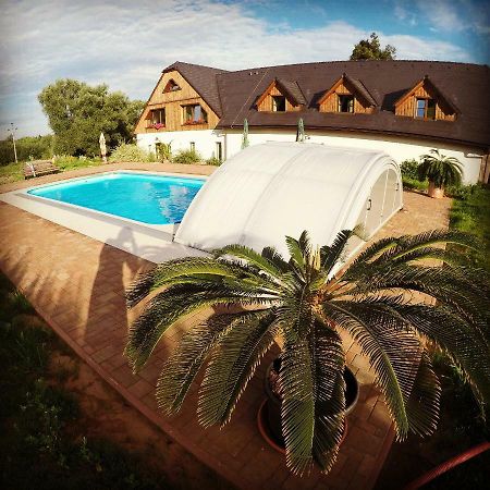 Statek Pod Lipou Hotel Pilníkov Екстериор снимка