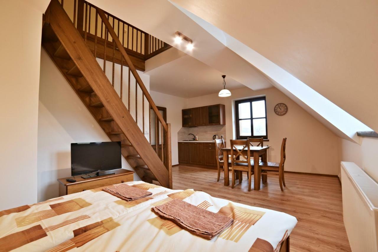Statek Pod Lipou Hotel Pilníkov Екстериор снимка