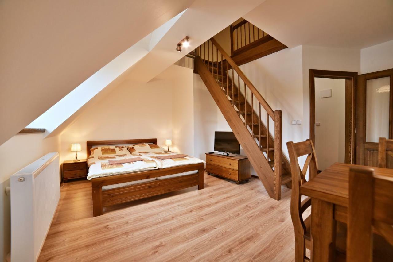 Statek Pod Lipou Hotel Pilníkov Екстериор снимка